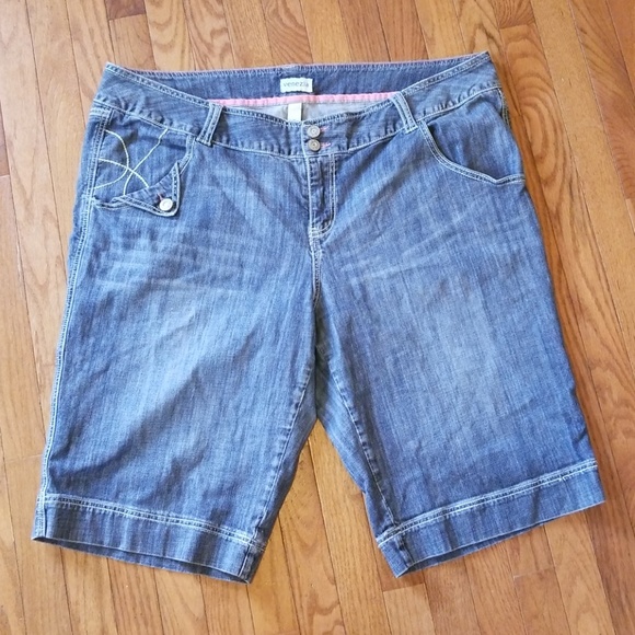 Venezia Pants - Venezia Jean Shorts Plus Size 26